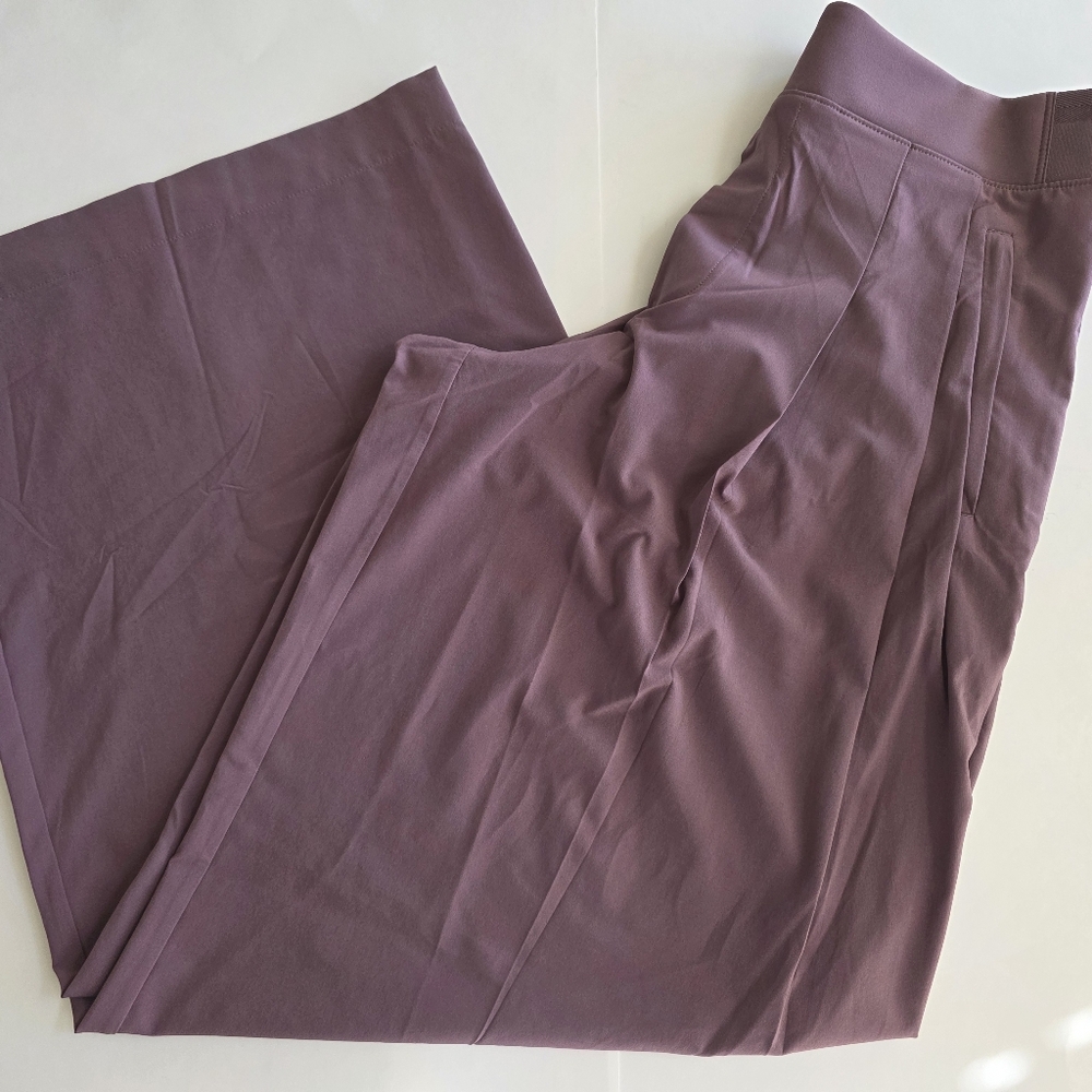 Athleta Brooklyn Heights High Rise Pleated Wide Leg Pants Mauve SZ 6 - Picture 2 of 11
